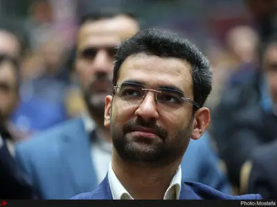 مردم به ارتباطات نیاز دارند و وظیفه ما هم رفع نیاز های مردم است / نصب 90 دکل مخابراتی در کرمان تا 6 ماه آینده
