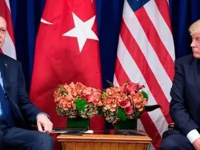 فشارهای اردوغان باعث عقب‌نشینی ترامپ از طرح براندازی نظام ایران شد