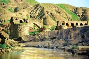 پلدختر و معمولان؛ از اَبرسازه‌های باستانی تا گذرگاه تاریخ/ مدیرکل میراث‌فرهنگی لرستان: پرونده ثبت جهانی پل‌های تاریخی ایران در مسیر یونسکو