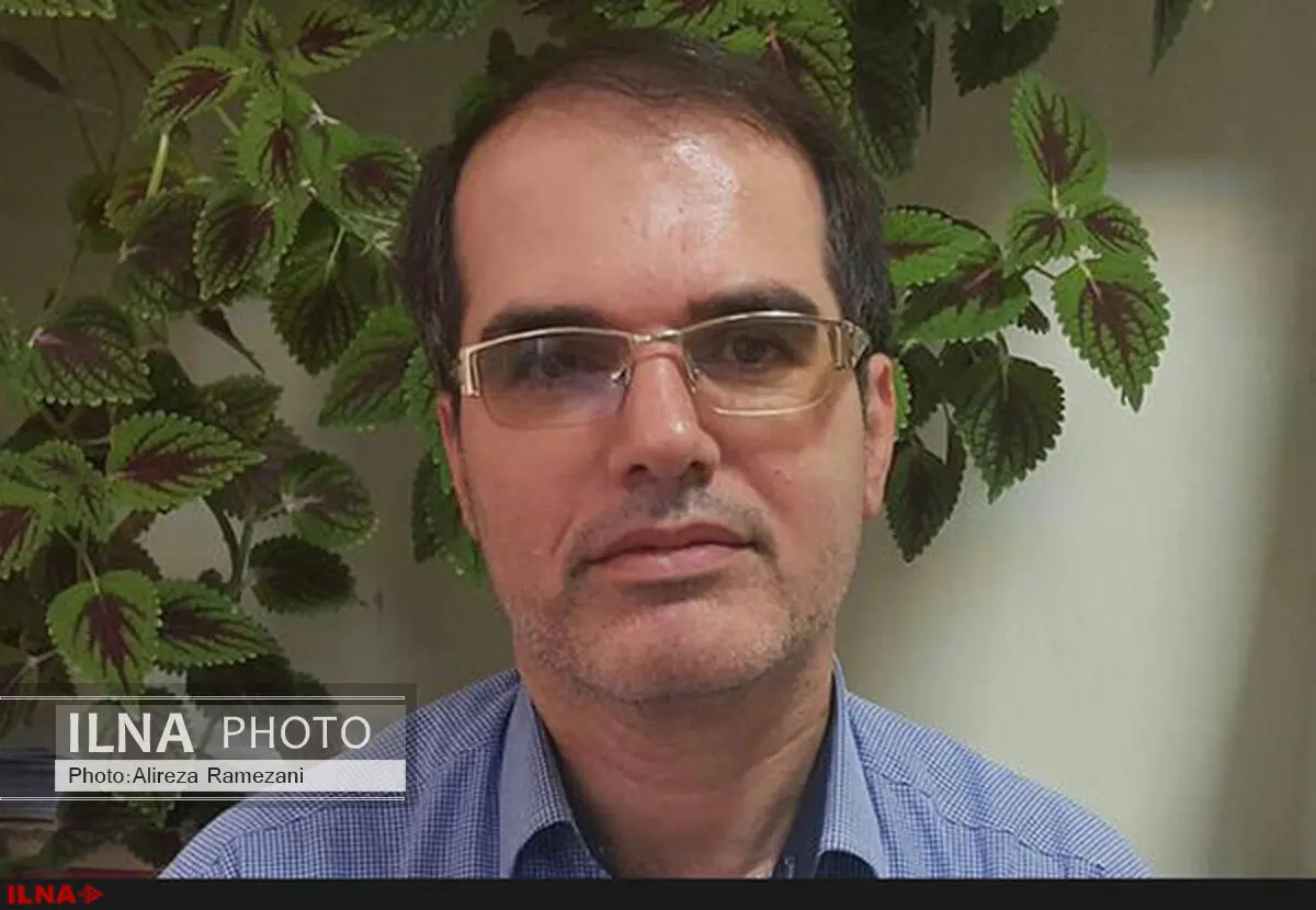 جریان راست افراطی فرانسه به دنبال استفاده انتخاباتی از نابسامانی‌های فعلی است/ شکاف میان سوسیالیست‌ها، وضعیت اولاند را تهدید می‌کند 