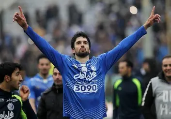 پادوانی: قهرمانی پرسپولیس هنوز قطعی نیست/ استقلال می‌تواند این اختلاف 10 امتیازی را جبران کند