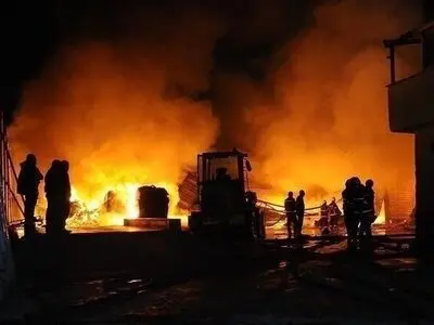 Explosion hits residential area in northern China