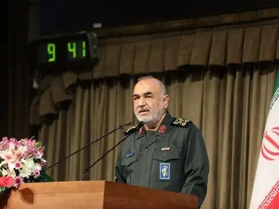 نمی‌توانستیم همه سپاه و بسیج را درگیر جایی کنیم که ارتش آن تماشاچی باشد