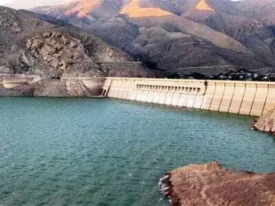 نیمی از مخازن ذخیره آب سدهای استان مرکزی خالی است 