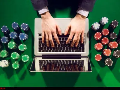 استقبال جوانان از سایت‌هایی که جیب کاربران را خالی می‌کنند/ بیکاری دلیل رونق محافل قمار است