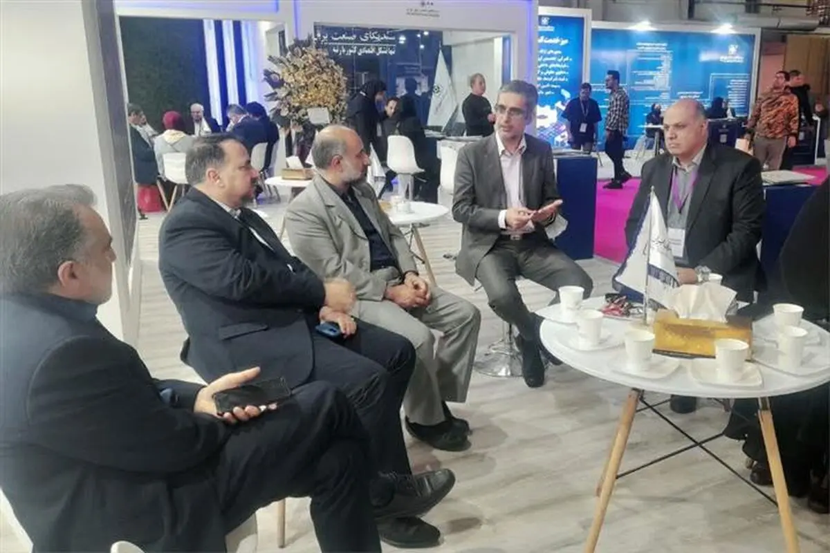 برپایی میز خدمت سازمان تأمین‌ اجتماعی برای کارفرمایان در نمایشگاه بین‌المللی صنعت برق