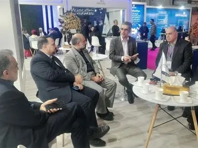 برپایی میز خدمت سازمان تأمین‌ اجتماعی برای کارفرمایان در نمایشگاه بین‌المللی صنعت برق