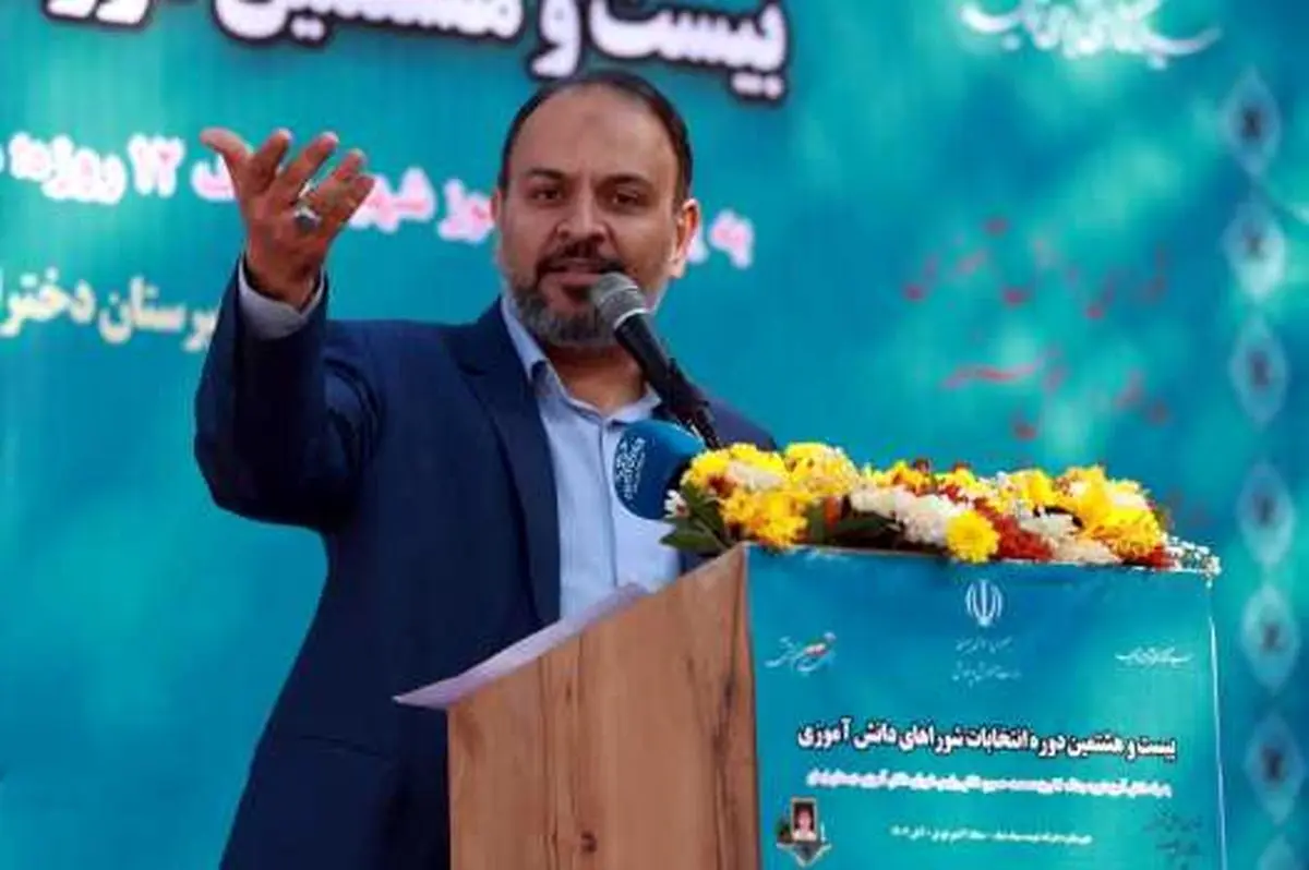 همه تشکل‌های دانش‌آموزی را باید در مدرسه فعال کنیم