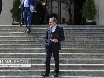 Iran FM says certain things need to change to enable US talks
