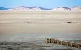 وضعیت بحرانی دریاچه ارومیه به تخلیه آرام و مهاجرت مردم از روستاهای اطراف منجر شده است