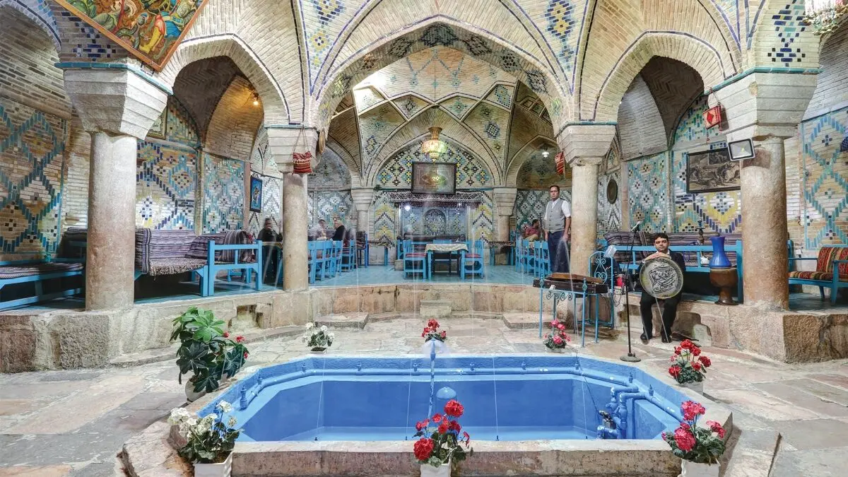 معایب و مزایای هتل های شرکت سرمایه گذاری ایرانگردی و جهانگردی