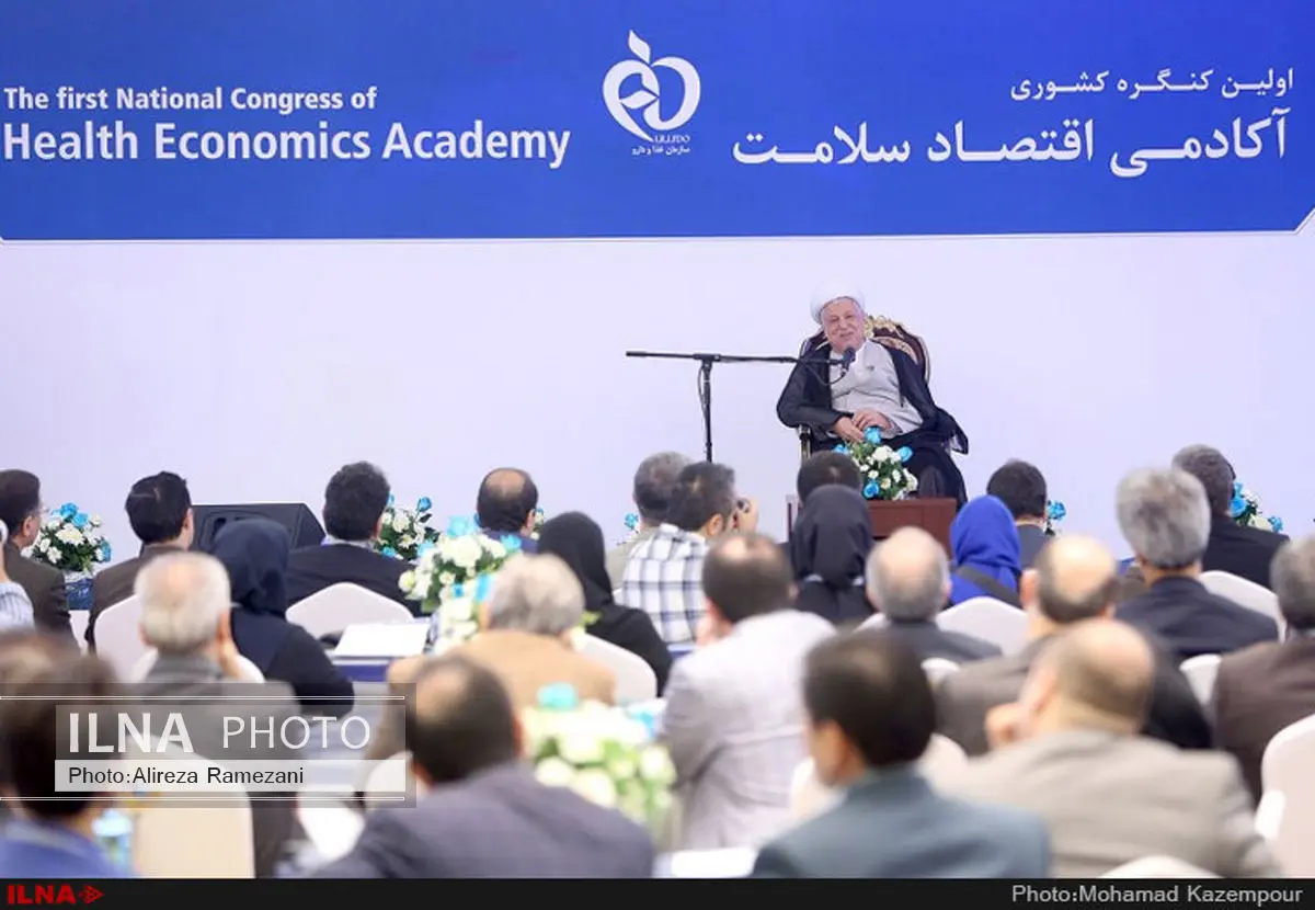 عدهای به اسم انقلاب در مسیر بررسی برجام سنگاندازی میکنند