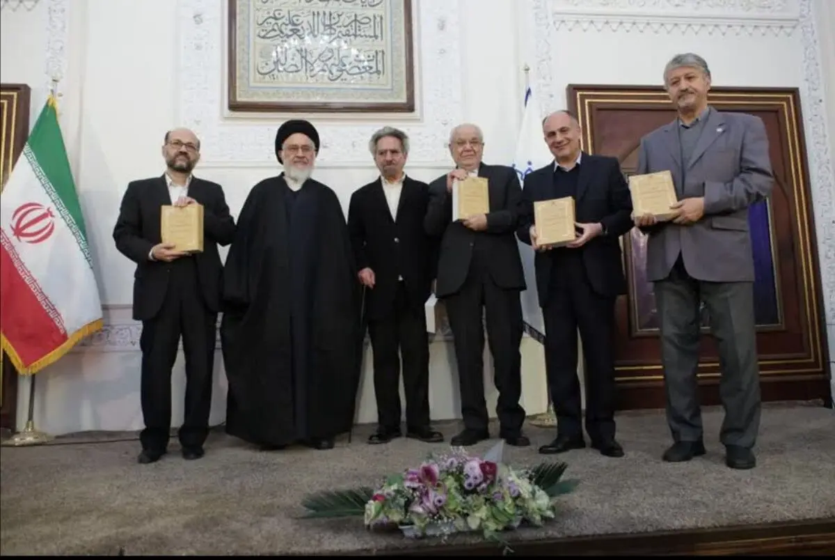 آیین نکوداشت مقام علمی و فرهنگیِ منوچهر صدوقی سها برگزار شد