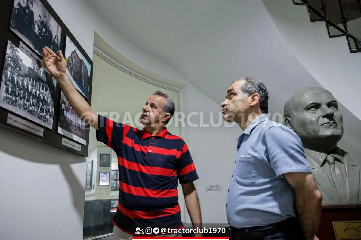 بازدید مدیرعامل تراکتور از موزه فوتبال آذربایجان