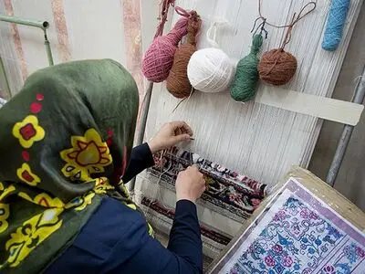 قالیبافان استان آذربایجان‌غربی حمایت می‌شوند 