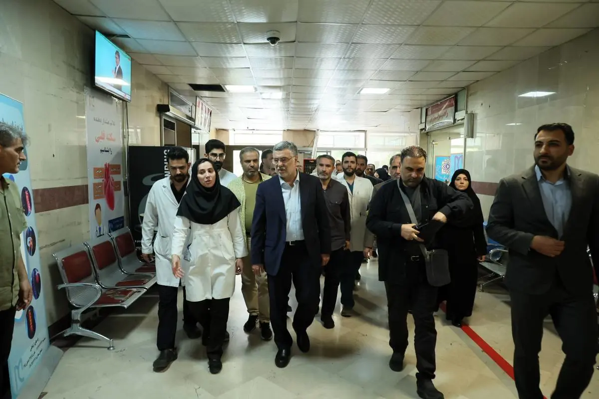 بازدید وزیر بهداشت از بیمارستانهای تهران و سرکشی از مجروحان جنایتهای صهیونیستها