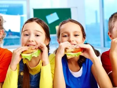چه روغنی برای برای تغذیه کودکان مناسب است؟