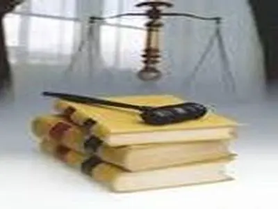 تعصبات صنفی یا سازمانی نباید ما را از عدالت و بی‌طرفی غافل کند