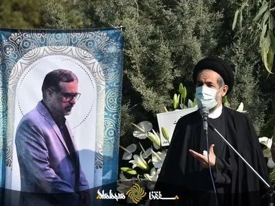 دکتر فاطمی در زمان حیات به عنوان یک عنصر موثر اجتماعی، فرهنگی و سیاسی قدم های شایسته ای برداشت