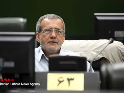 Many Iranian academics want to leave country; lawmaker 