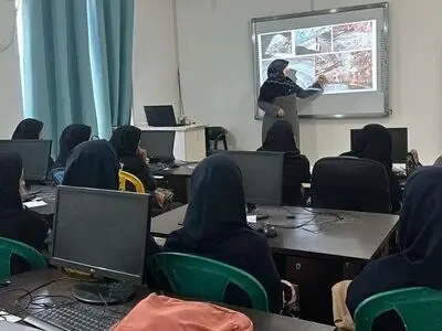 کارگاه آموزشی مفاهیم ژئوپارک و ژئوپروداکت برای دانش‌آموزان جزیره برگزار شد