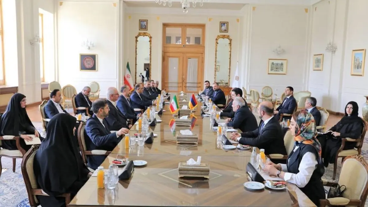 Armenia seeks Iran assistance for peace treaty with Azerbaijan