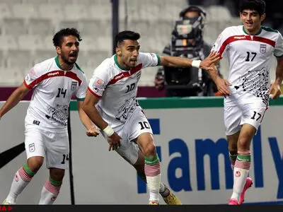 ایران 3- چین 2؛ صعود ایران به مرحله حذفی/ خاکپور به سامورایی‌ها رسید