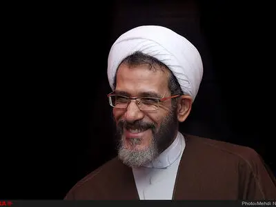 رویکرد دولت در خصوص تغییر تیم اقتصادی کابینه مثبت است/ هیچ‌گاه در فراکسیون امید بحث استیضاح روحانی مطرح نشد