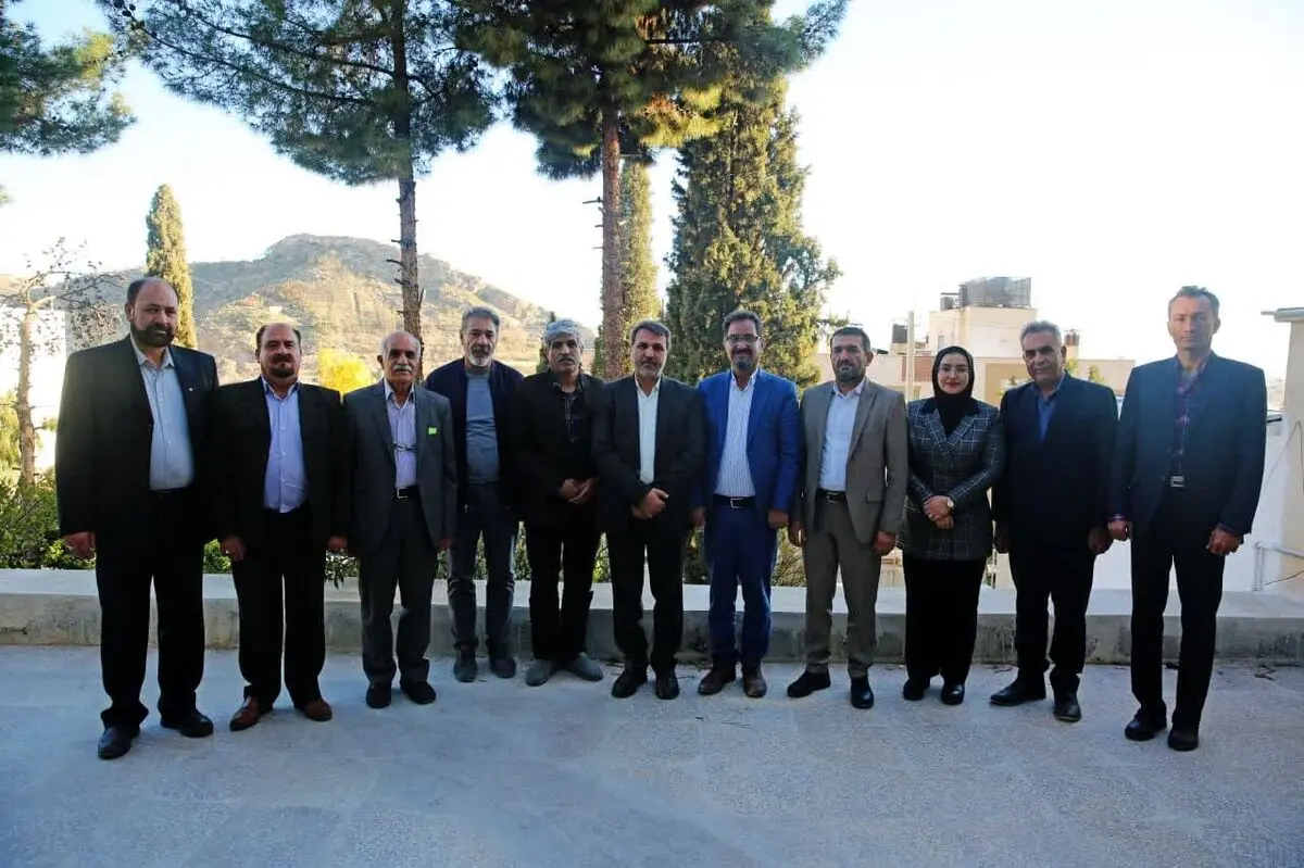 مسائل بیمه ای و درمانی اولویت بازنشستگان است