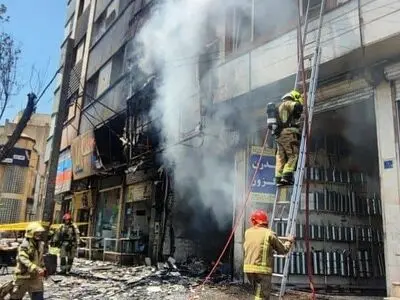 آتش‌سوزی در مغازه تعویض روغنی اندرزگو