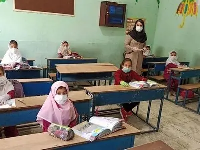امکان آموزش حضوری 50 مدرسه در خنداب 
