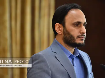 دولت در کنار مردم است/ باید بساط تنبلی برچیده شود