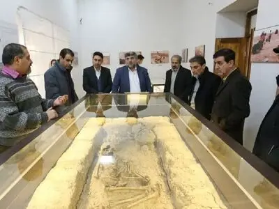 بازدید هیأت مدیره انجمن نمایشگاه‌های ایران از جاذبه‌های تاریخی قزوین