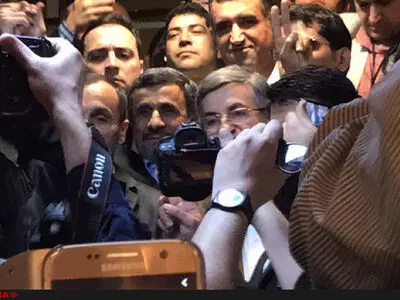 احمدی نجاد: سجلت اسمی للانتخابات دعما لـ "بقائی"