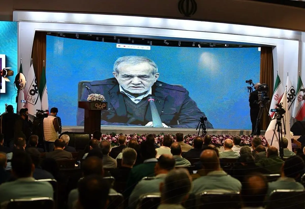 ابرپروژه انتقال آب دریا به فولاد مبارکه و صنایع بزرگ اصفهان توسط رئیس‌جمهور افتتاح شد