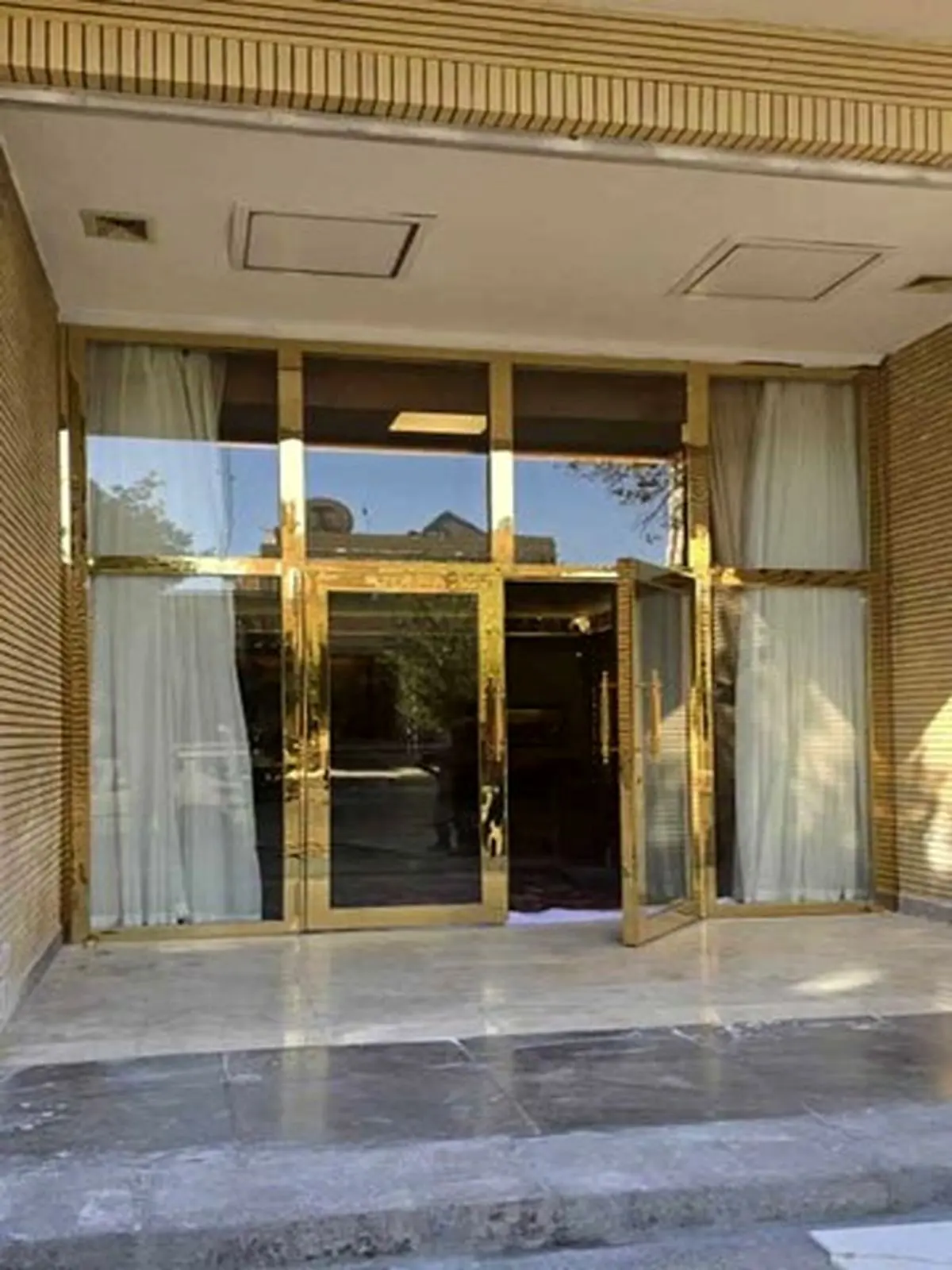 درب استیل؛ انتخاب نسل جدید سازندگان با سلیقه | تجربهای متفاوت با مستر درب