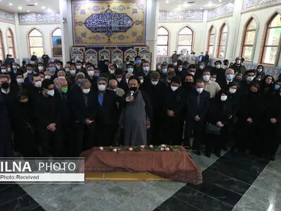 ویدئو/ اقامه نماز بر پیکر استاد شجریان 