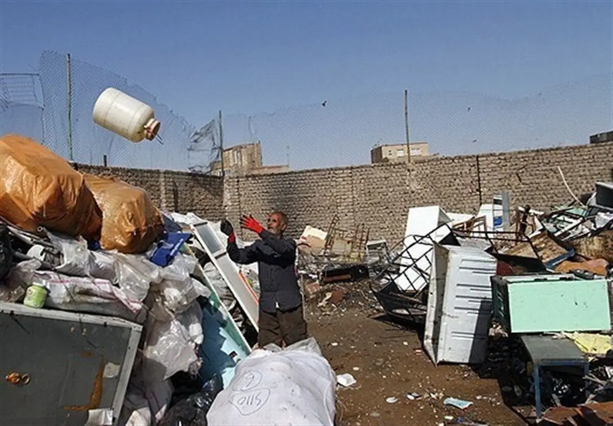 انتقال کارگاه‌های مزاحم به خارج از شهر/ پایه‌ریزی شهرک اصناف آلاینده از سال 86