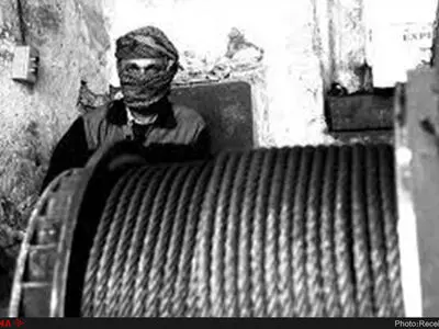 در کنارِ "نفی خصوصی‌سازی" باید تعدیل ساختاری را هم نفی کرد