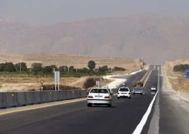 تمامی محورهای مواصلاتی فارس و مسیرهای ارتباطی با استان‌های همجوار باز است