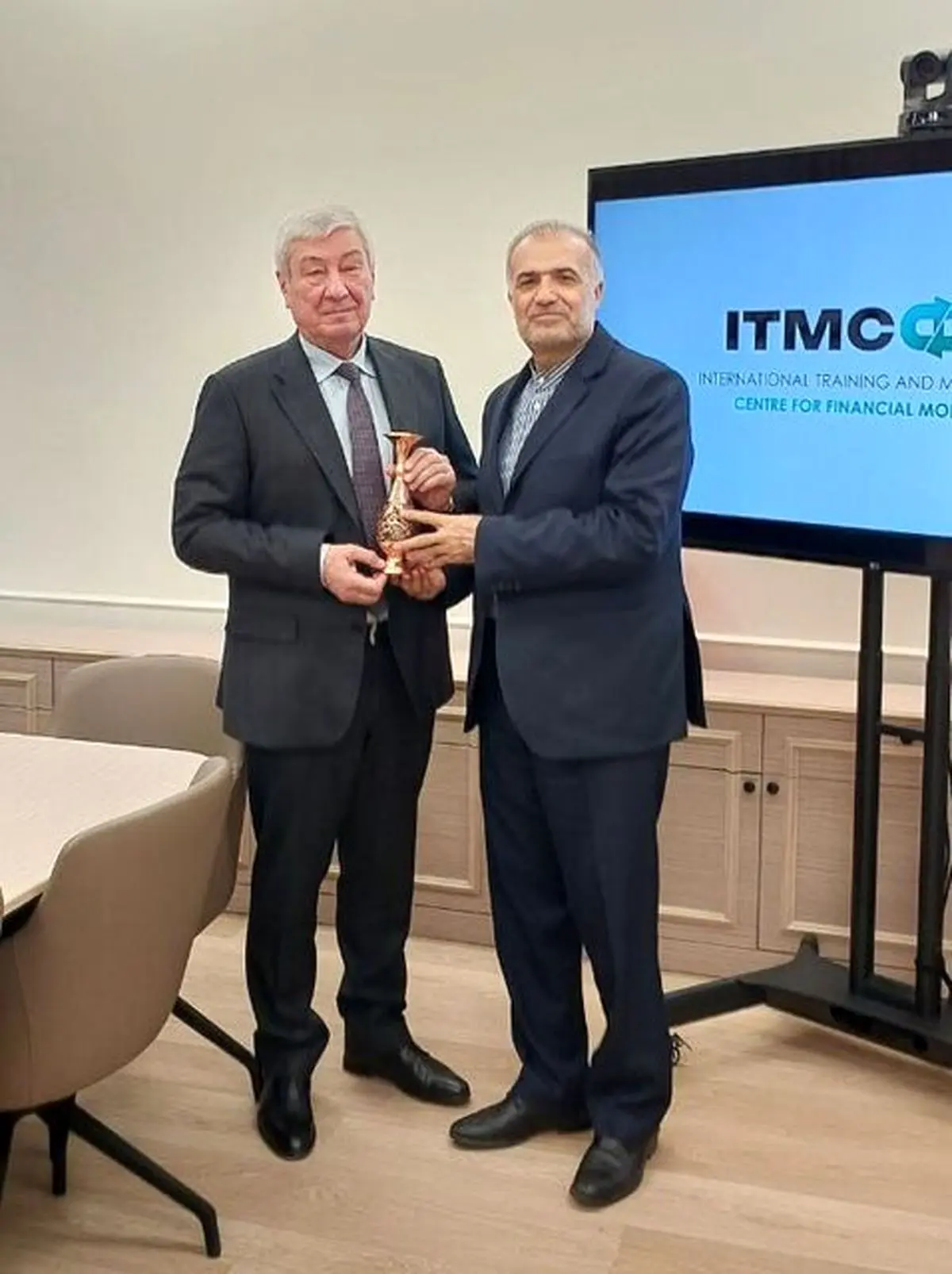 رایزنی ایران و اوراسیا درباره مقابله با پولشویی و تامین مالی تروریسم