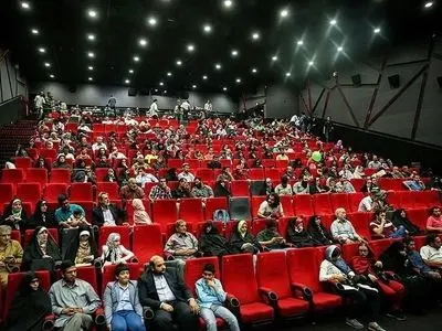 فروش ۴۴ میلیاردی سینما در دومین هفته‌ی مرداد