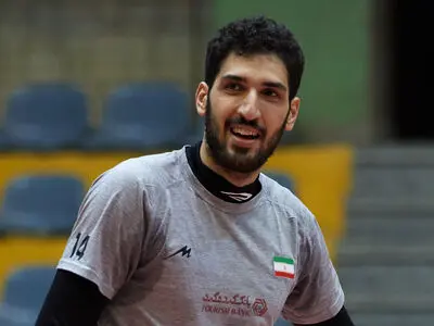 معنوی‌نژاد: برای سربلندی ایران می‌جنگیم/ همه انگیزه دارند که در لیست نهایی حضور داشته باشند