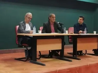 اساس اقتباس بر پایه‌ شکلی از مواجهه با تاریخ است