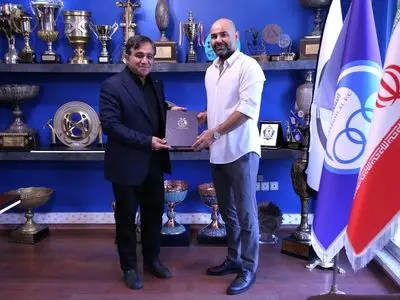 بختیاری زاده با استقلال دو ساله امضا کرد