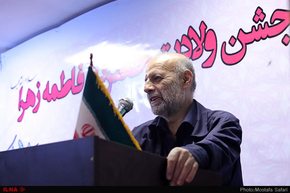 عده‌ای تمام کاسه و کوزه‌ها را بر سر وزیر کار می‌شکنند/ پول خردها را برای مسائل اجتماعی کنار می‌گذارند