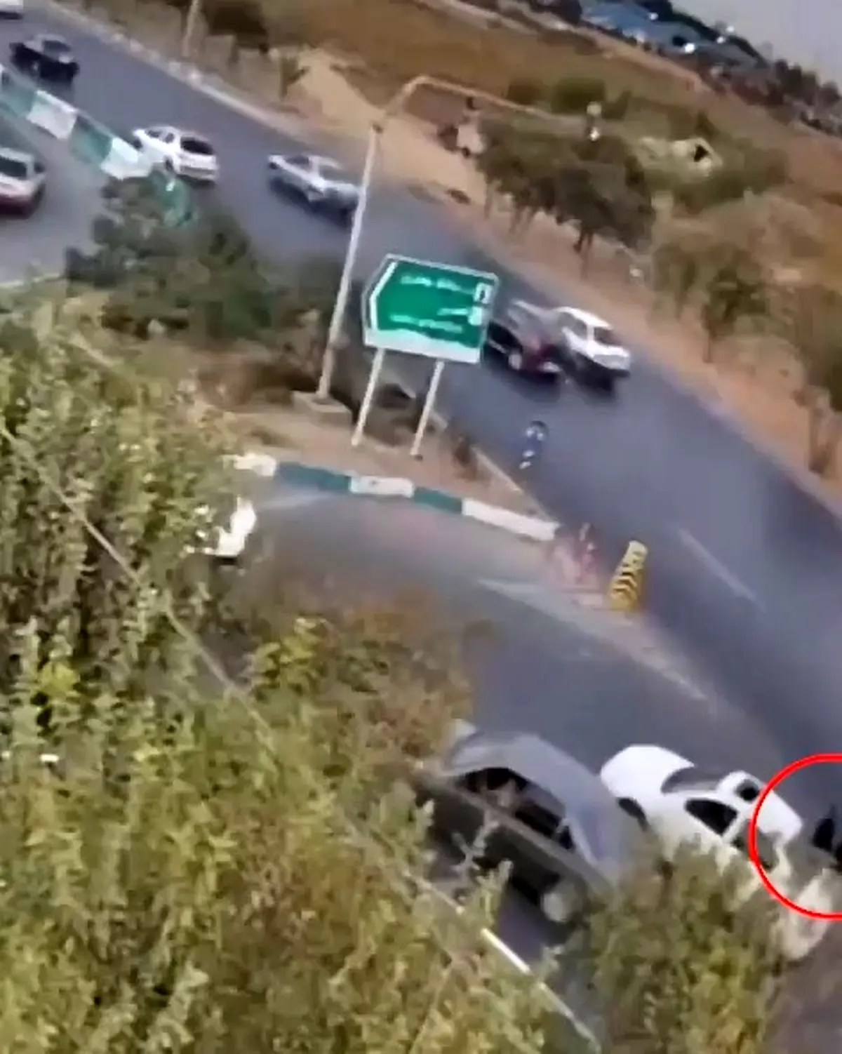 فیلم سرقت گردنبند در صحنه «تصادف ساختگی» در اسلامشهر