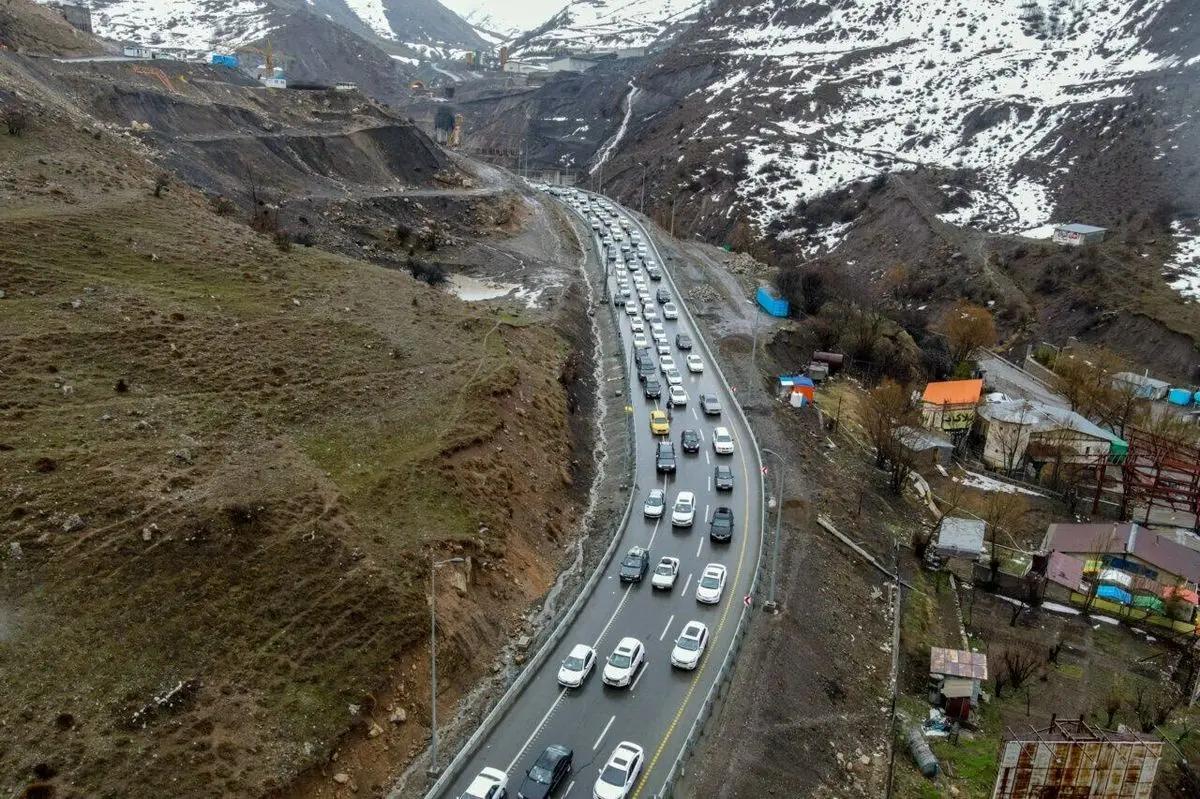 جاده‌های مازندران لغزنده و با ترافیک پرحجم مواجه است