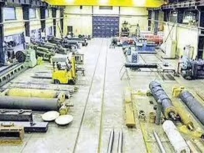 57 درصد مشکلات واحدهای صنعتی کمبودهای مالی و پیچیدگی های اداری است 