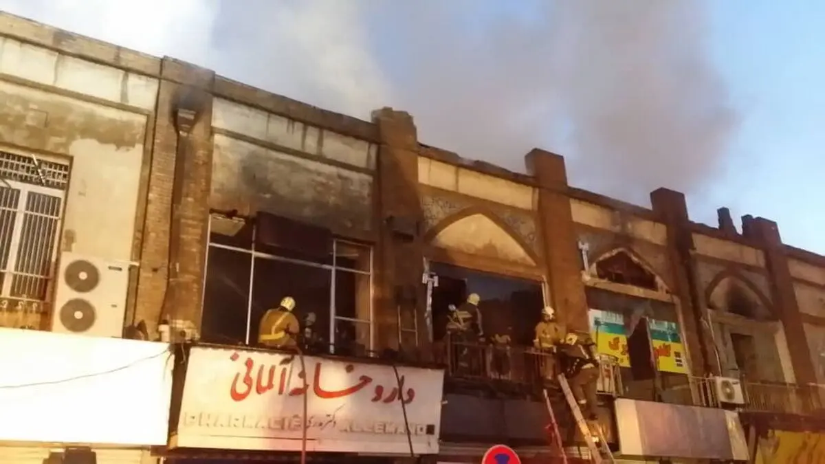 حریق گسترده در انبار لباس
